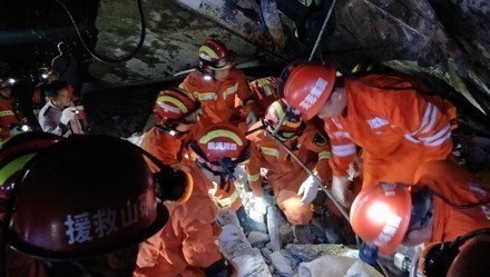 液體硅膠廠家心系地震災(zāi)區(qū)，祈禱平安